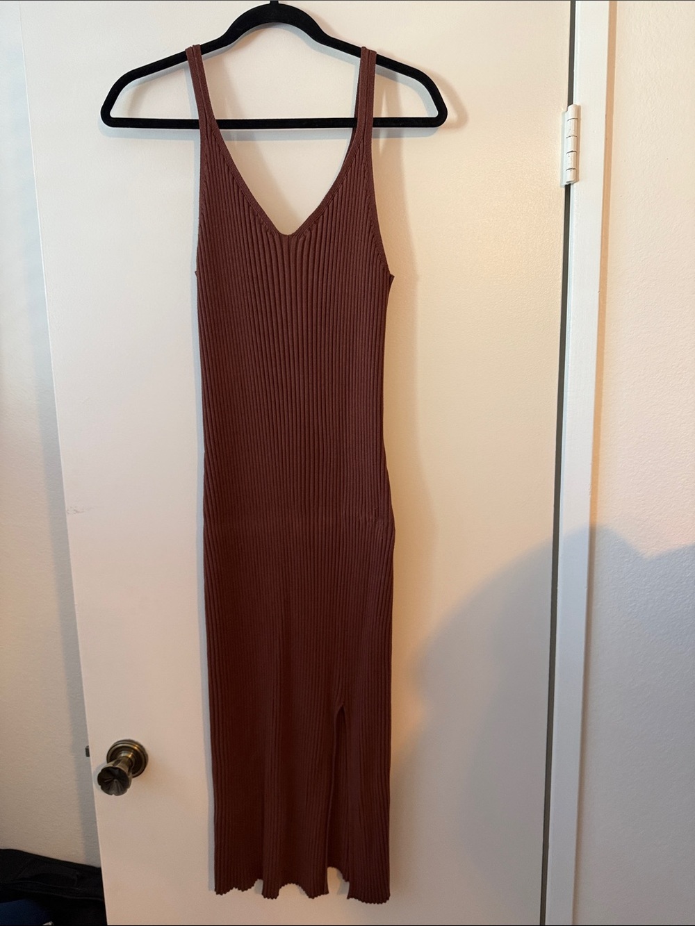 Abercrombie and Fitch Ribbed Brown V‑Neck Tank Midi Dress